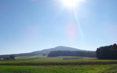 Der Moritzberg mit Aussichtsturm und Berggaststätte – Nürnbergs Hausberg