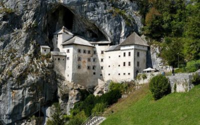 Die Höhlenburg Predjama – Parken, Preise, Öffnungszeiten